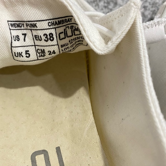 COPY - HEY DUDE Wendy Funk Cambray White - Picture 7 of 10